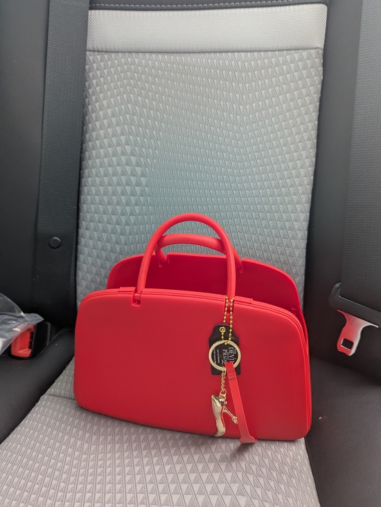 the devil wears prada Accessories - The Devil Wears Prada 2 Popcorn Red Purse Bucket
